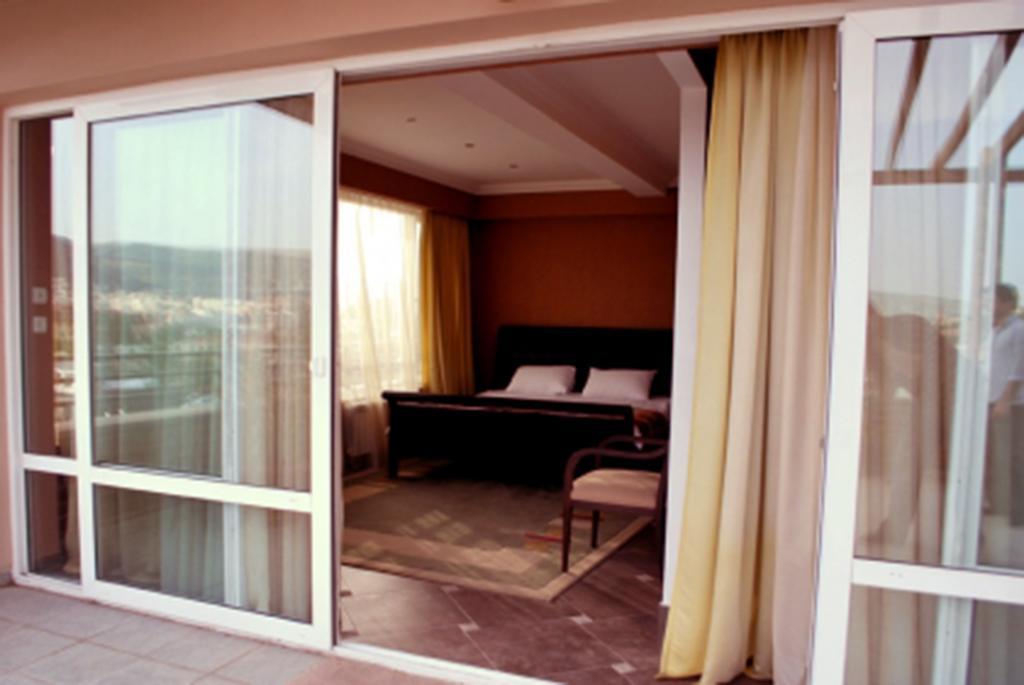 Prestige Palace - Esquisse Hotel Tiflis Habitación foto