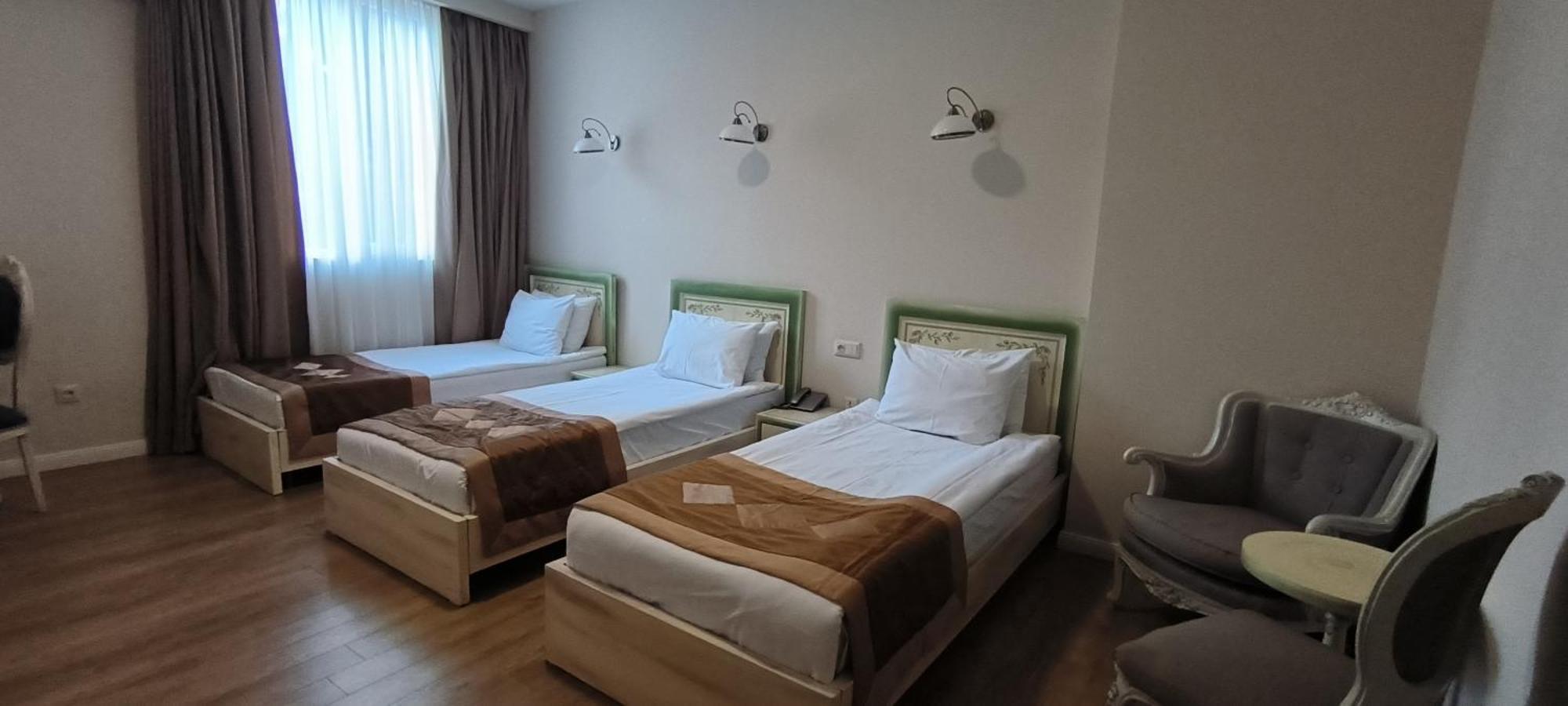 Prestige Palace - Esquisse Hotel Tiflis Habitación foto