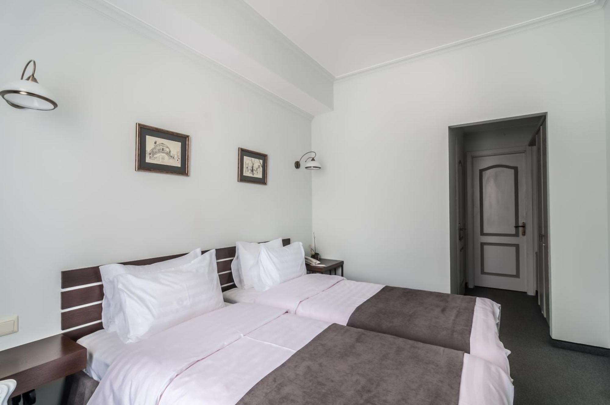 Prestige Palace - Esquisse Hotel Tiflis Exterior foto