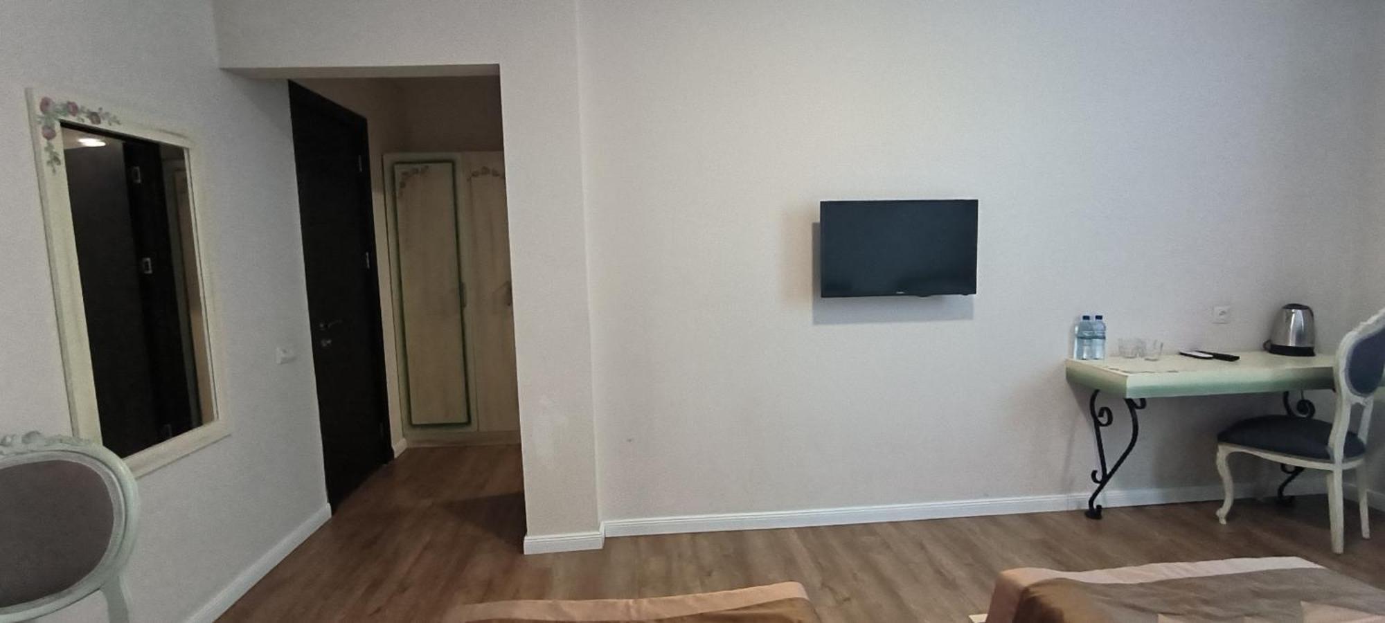 Prestige Palace - Esquisse Hotel Tiflis Habitación foto